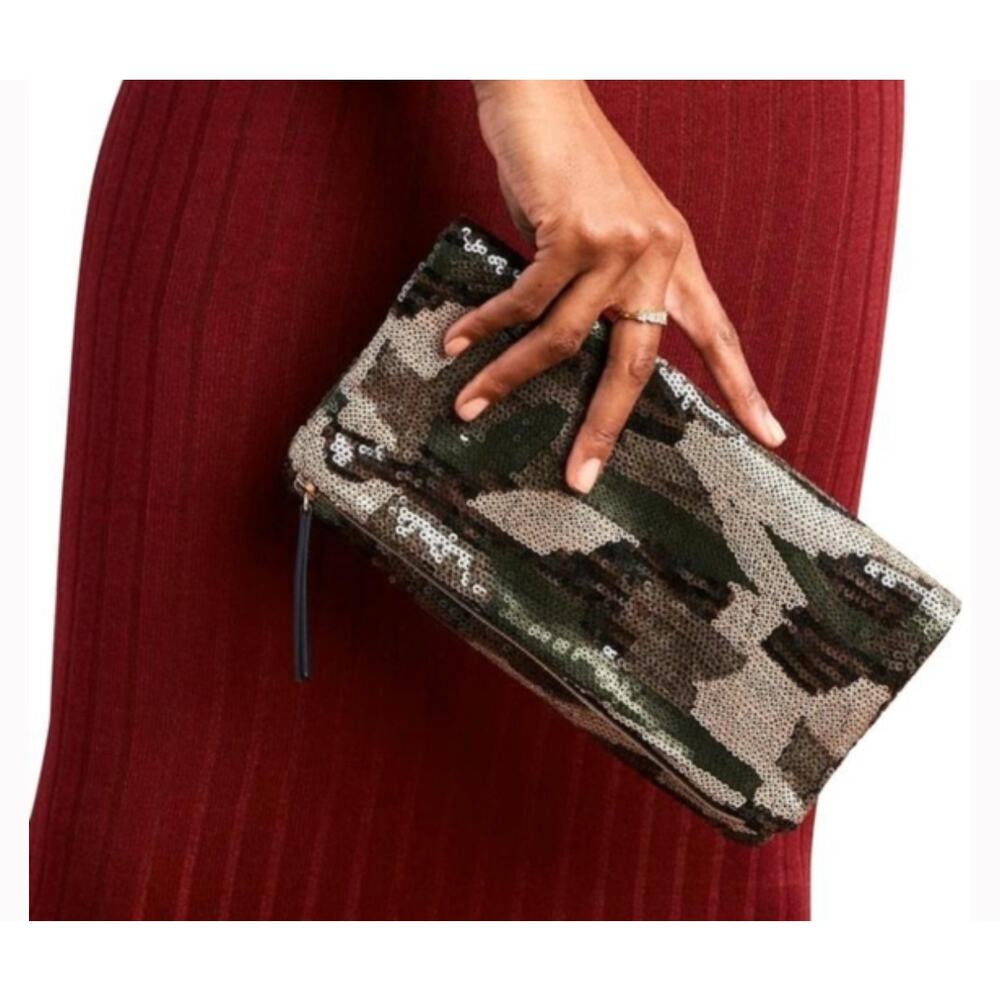 NWOT Stella & Dot margeaux sequin camo fold over clutch
